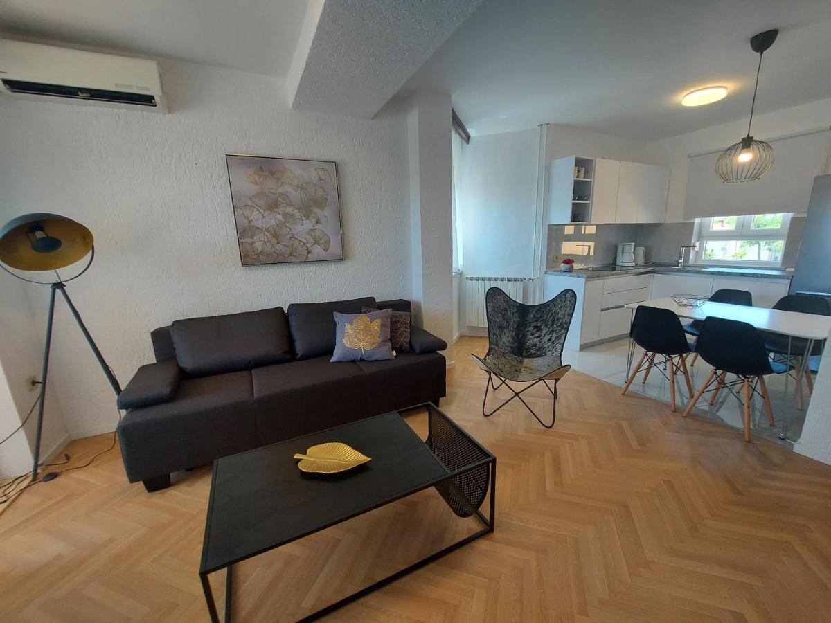 Apartments Fugosic Punat Esterno foto